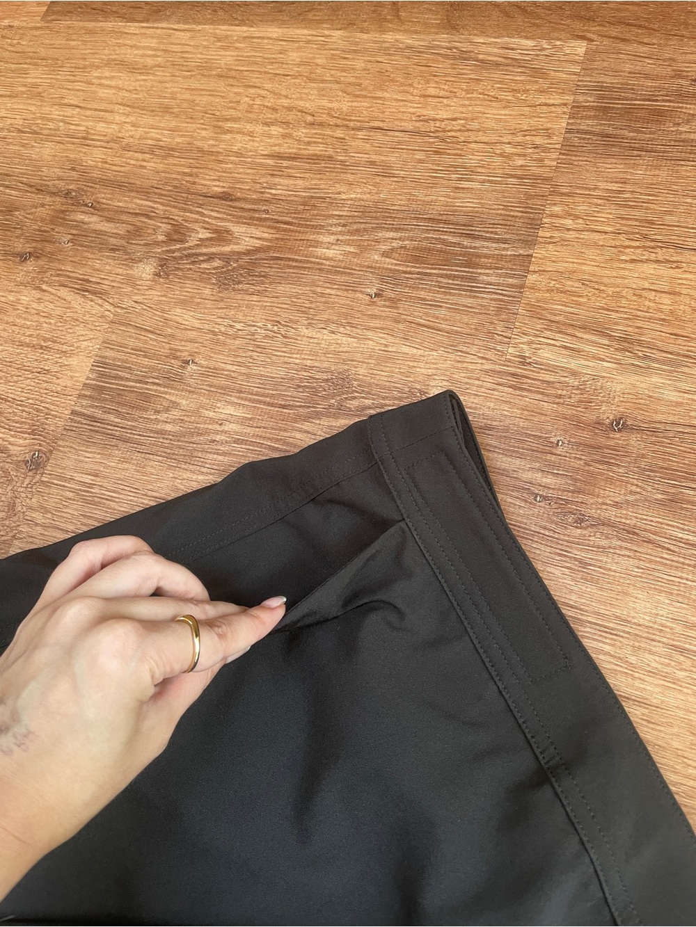 Ripskirt Hawaii Length 2 Skirt Medium Black Hook & Loop Cover Up Casual Pockets# - Picture 4 of 10
